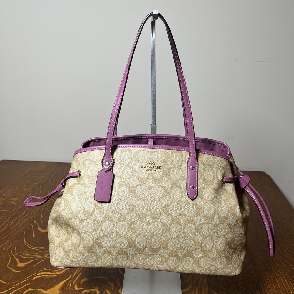 Coach Beige Signature C Coated Canvas With Purple Leather Drawstrings Carryall